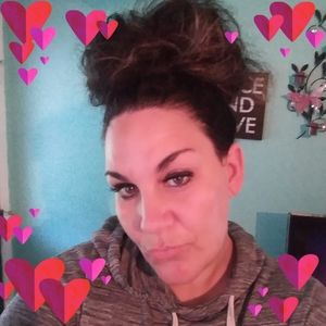 Meet your Posher, Karissa